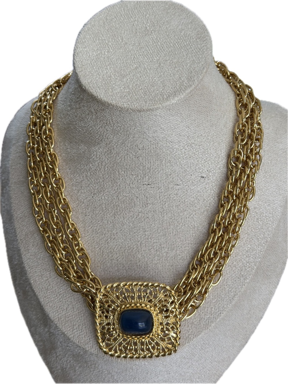 Givenchy Paris New York Vintage 1970’s - 1980’s Couture Necklace - Picture 6 of 9